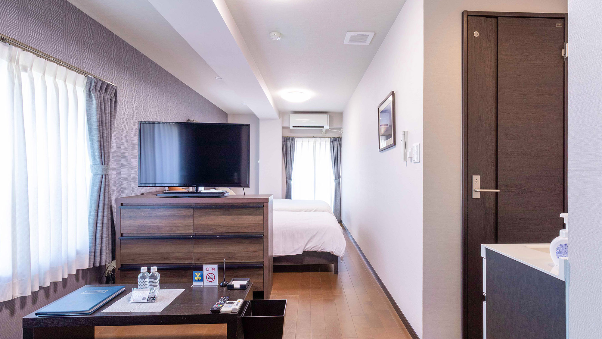 ・【ツインA／リビング】暮らすように泊まる新しい滞在スタイル　機能的な設備が充実しています