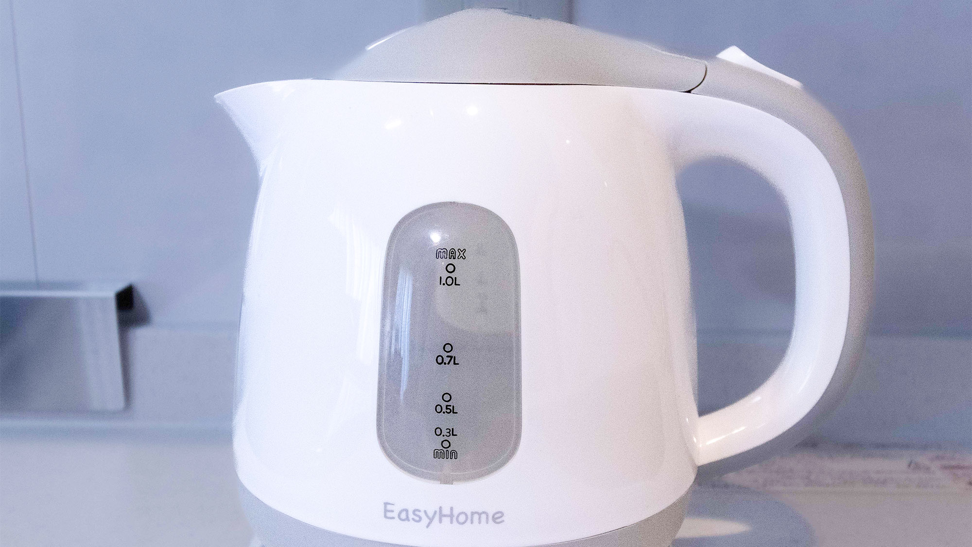 ・【ツインB／電気ケトル】目覚めの一杯から就寝前のリラックスタイムまで手軽にホッと一息