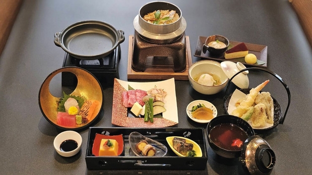 ＜まほろば御膳プラン＞ホテルおすすめ！和牛の陶板焼きをメインとした贅沢御膳【２食付】