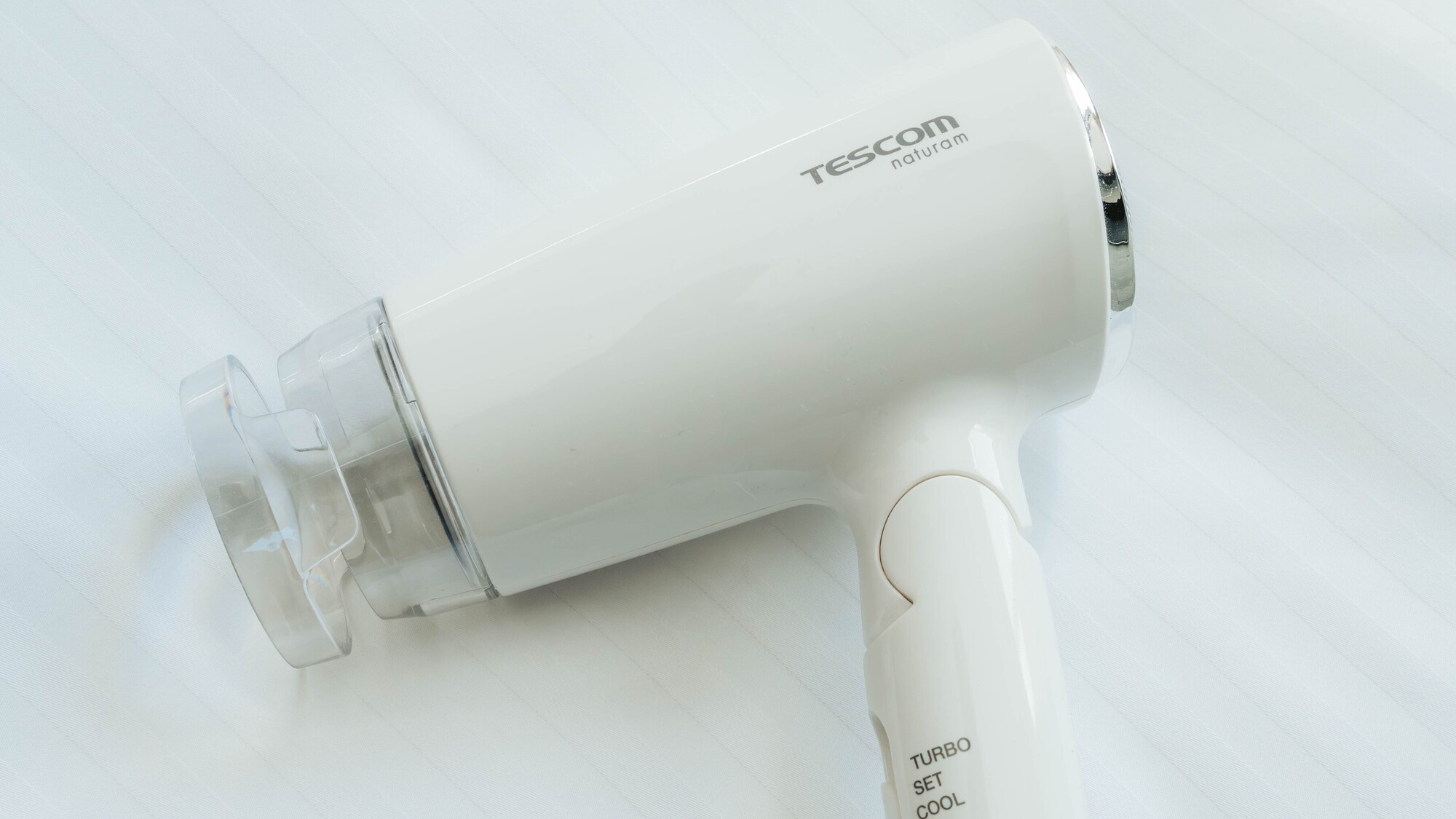 シンプルで使いやすいTESCOM製ヘアドライヤー