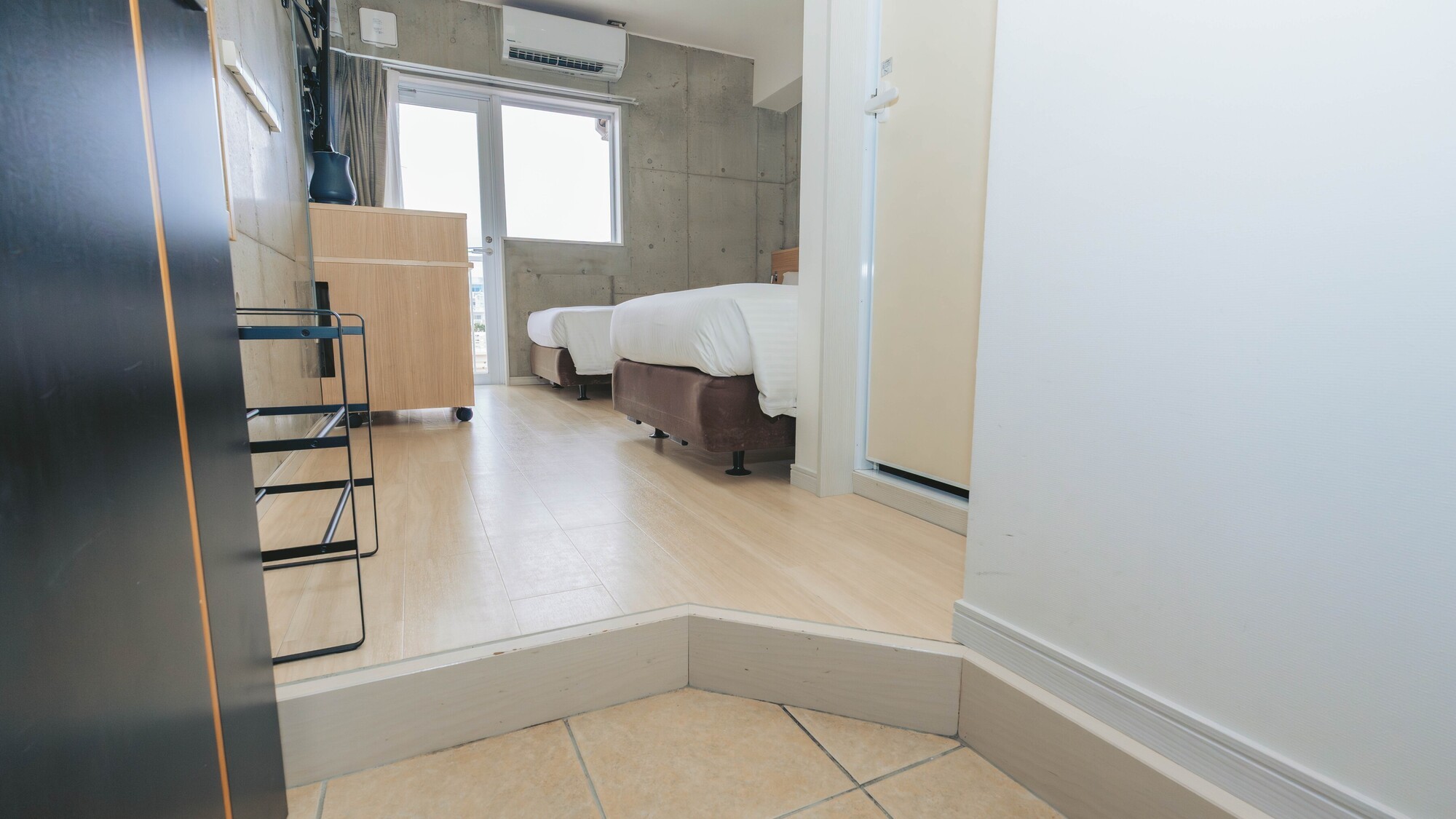 入り口で靴を脱ぐ仕様のため室内が清潔