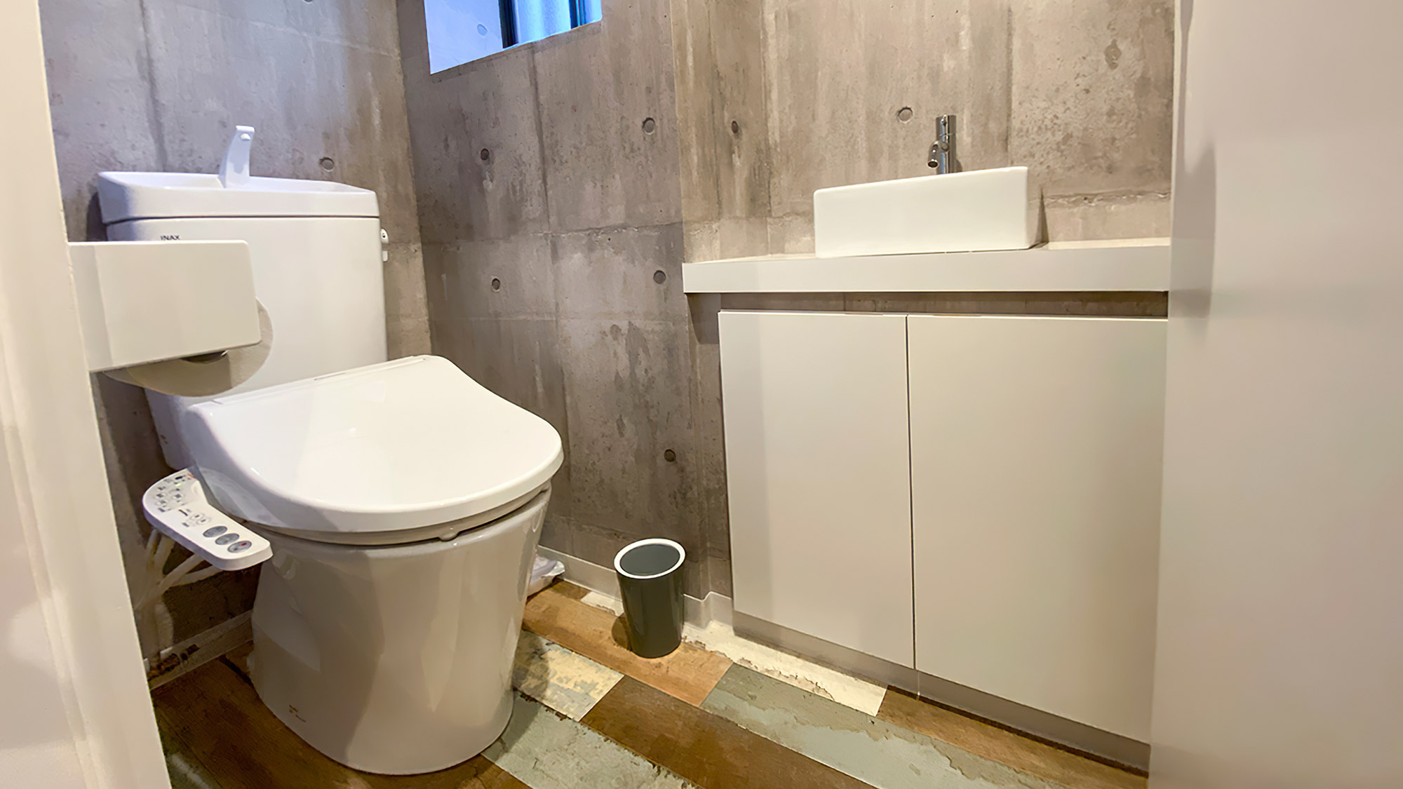 ・【OOBACOⅠ】トイレは温水洗浄便座付です