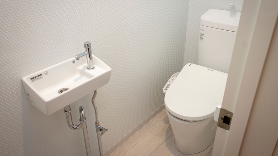 ・【HACO】トイレは温水洗浄便座付です