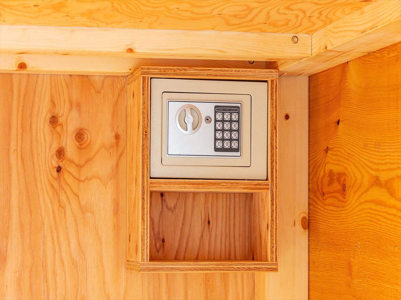 金庫(ドミトリールーム)