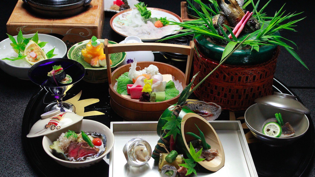 【納涼床プラン】夏の京の風物詩、鴨川で納涼床を楽しむ旅　−夕食・和洋選べるこだわり朝食付き−
