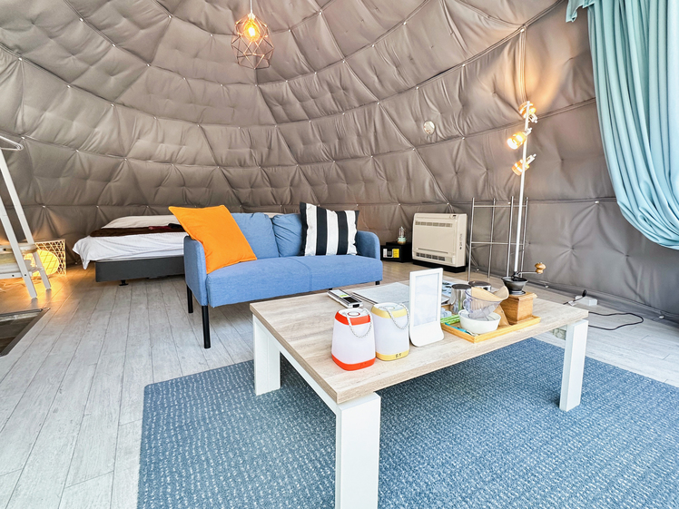 オーバルテント内部