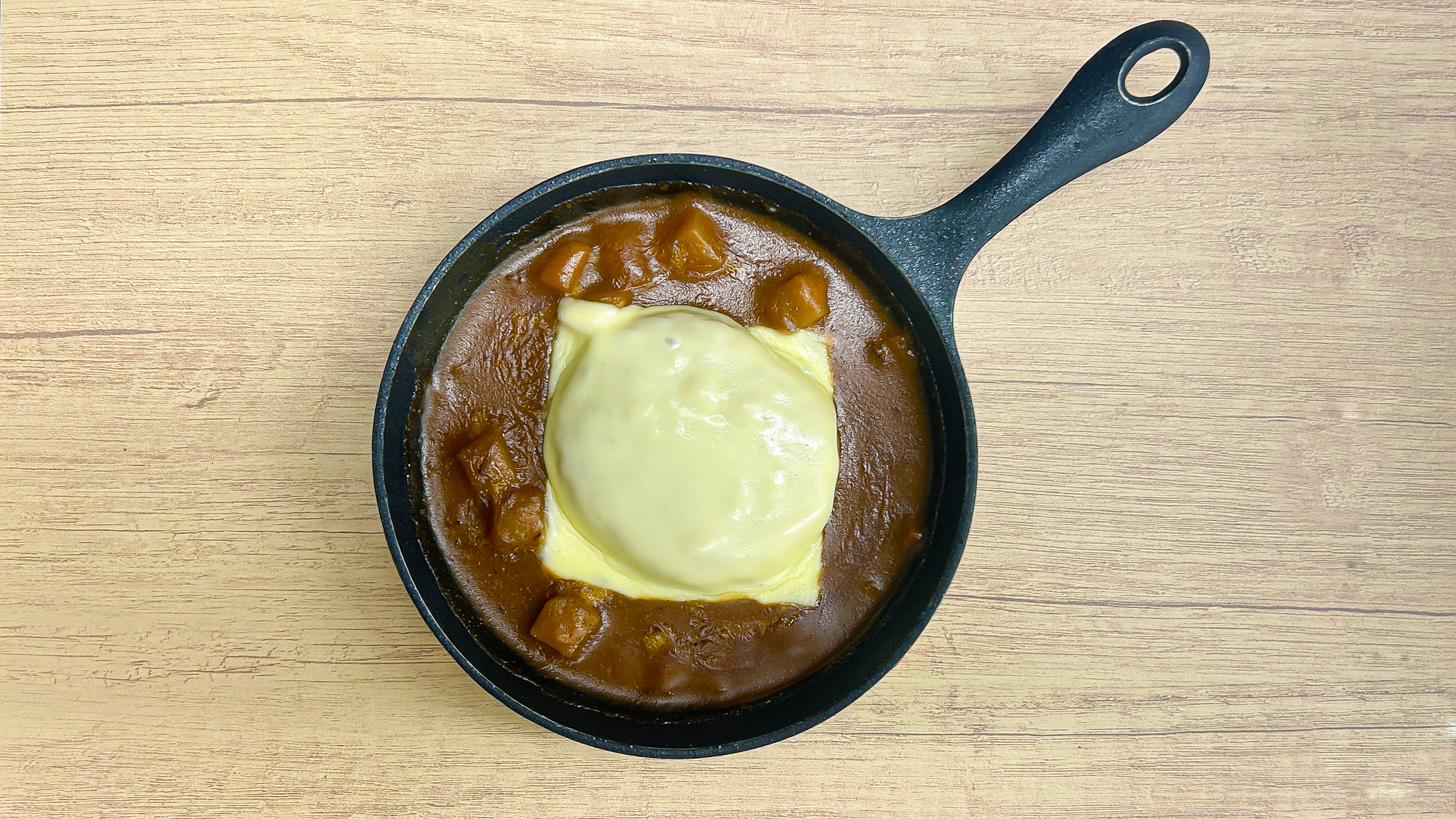 チーズカレーハンバーグ
