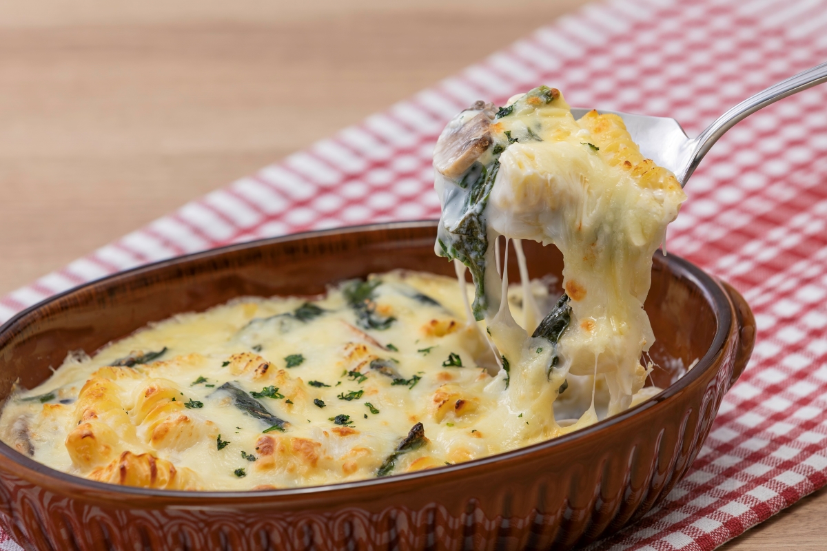 【朝食　春・地域限定メニュー】「ヤマト醬油味噌の麹入り」　長芋の豆乳グラタン