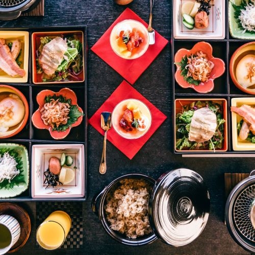 【朝食付き】20代カップル限定【最安値】乾杯スパークリグ付！貸切風呂1時間利用付のお試しプラン