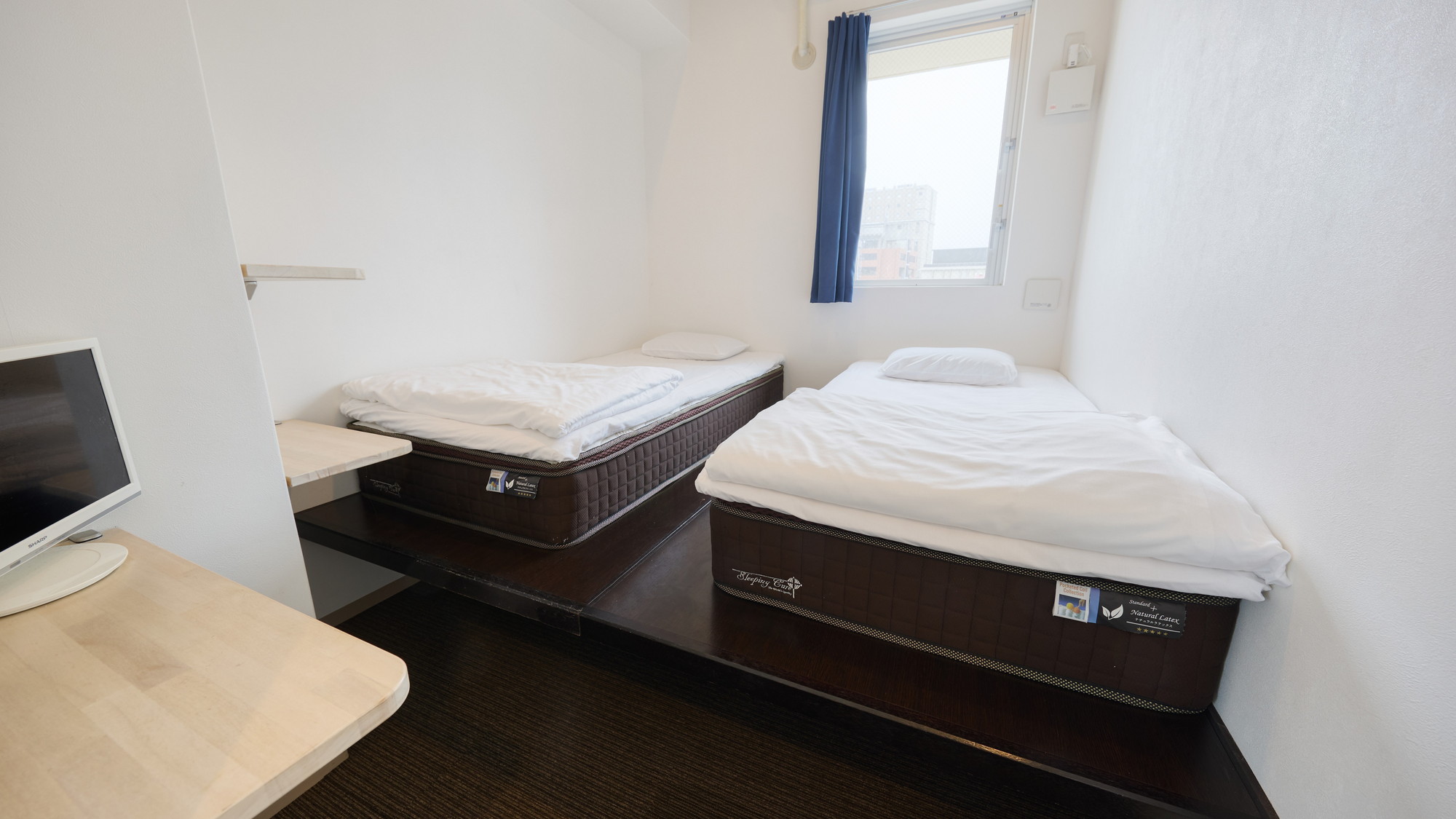 2名用個室　男女共用フロアの客室と女性専用フロアの客室がございます。ご予約間違えにお気を付けください