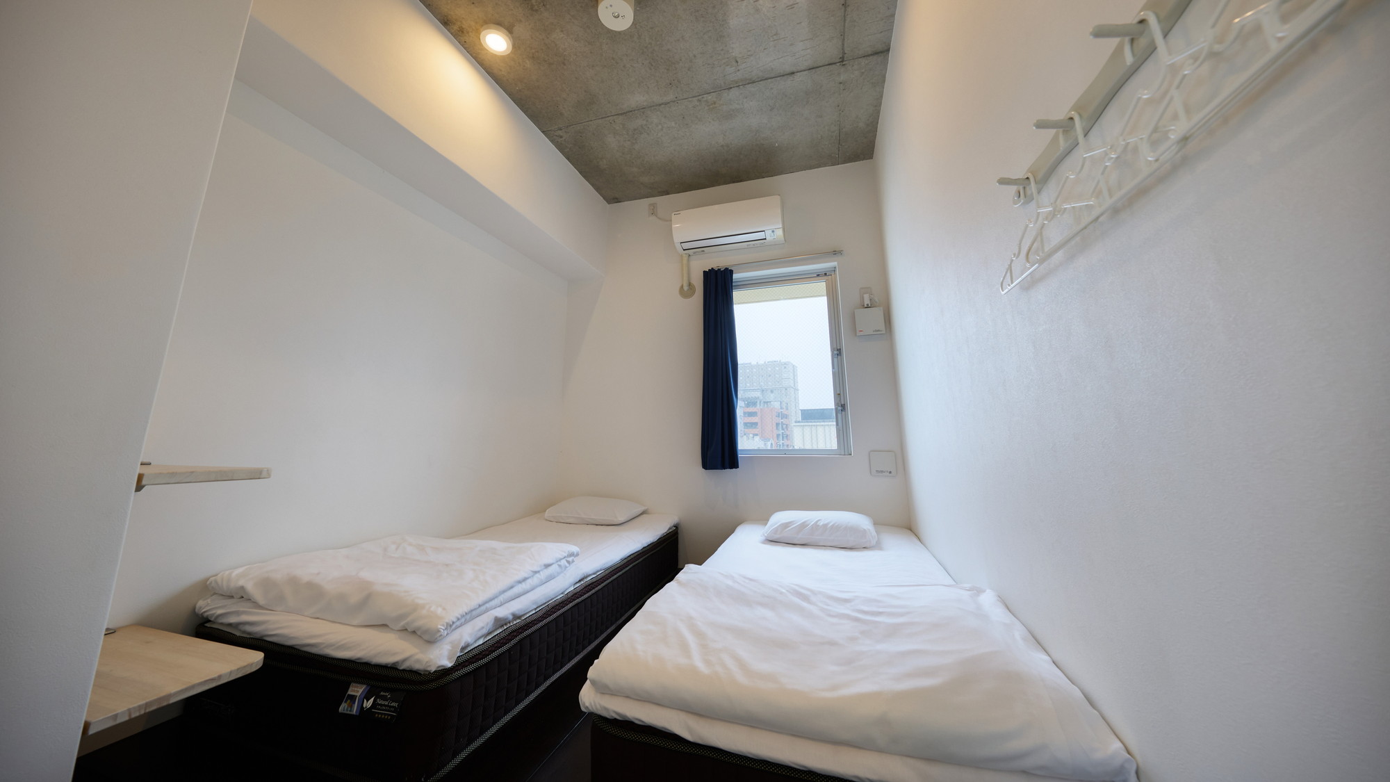 2名用個室　男女共用フロアの客室と女性専用フロアの客室がございます。ご予約間違えにお気を付けください