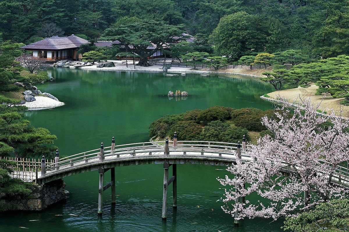 「栗林公園」