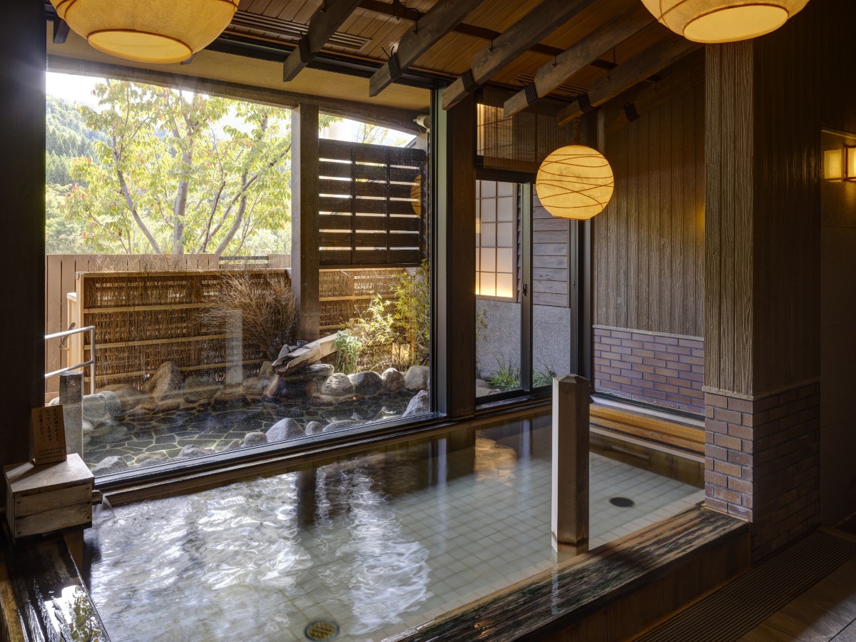 【女子旅】スパークリングワインで語らう★飛騨牛を味わう2食付