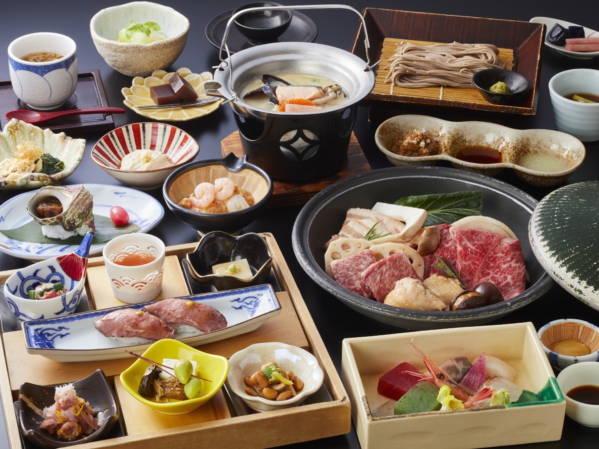 【ショートステイでお得に泊まろう】16時イン/10時アウト◆人気の飛騨牛入り和会席プランが特別価格！