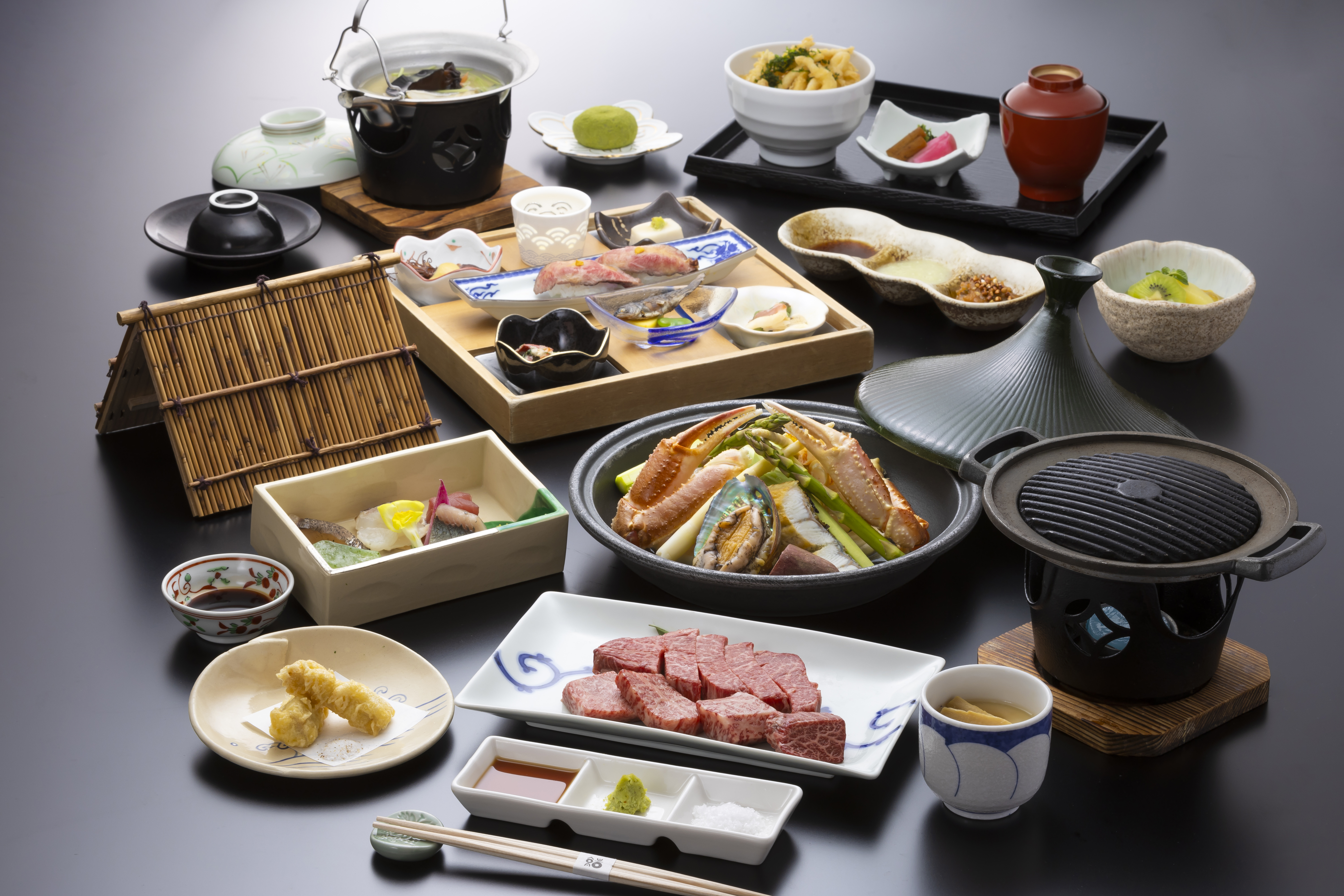 【夕食】飛騨牛と旬の海産物を愉しむ「よくばり会席」