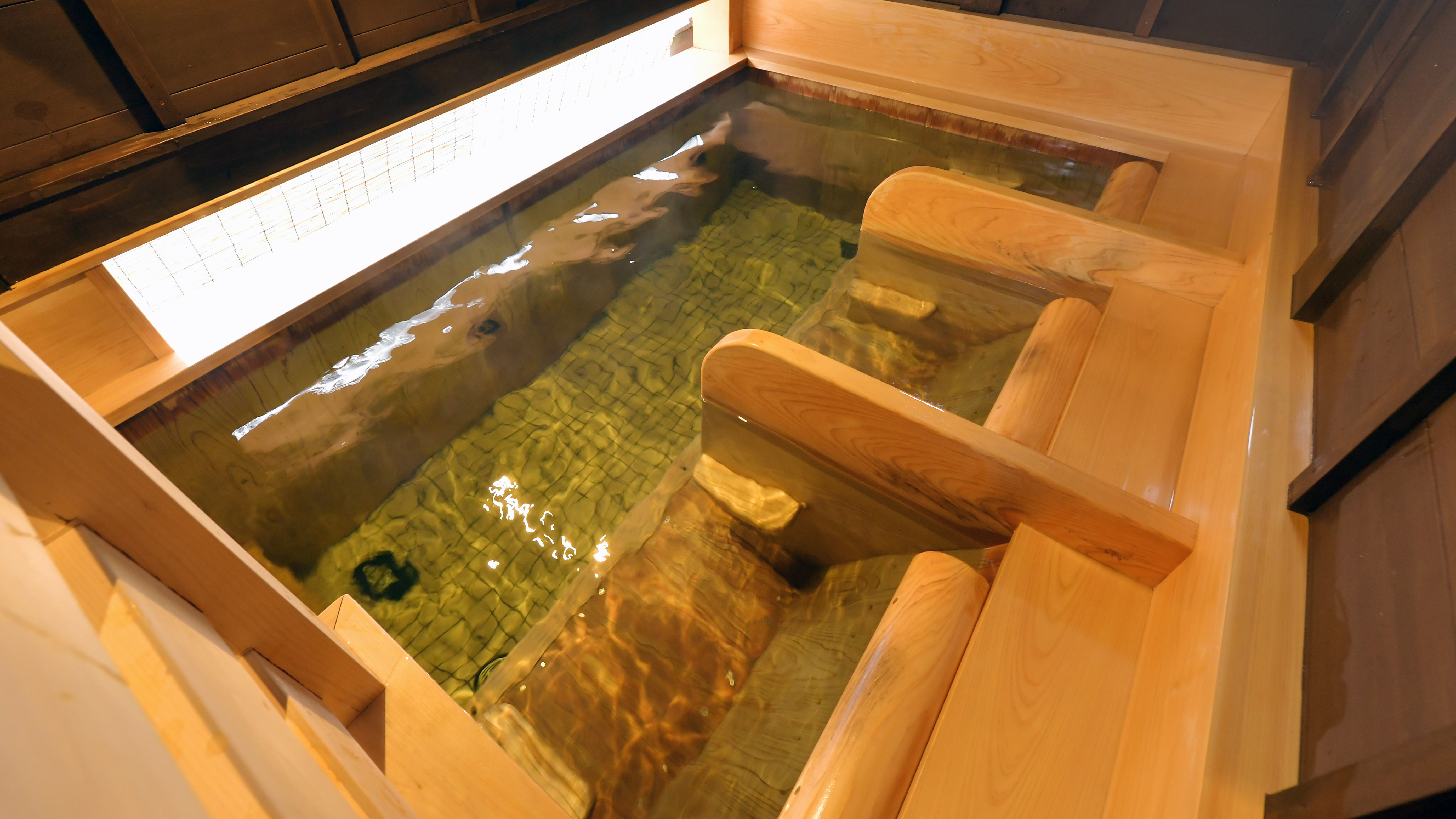 【大浴場】大浴場　座り湯