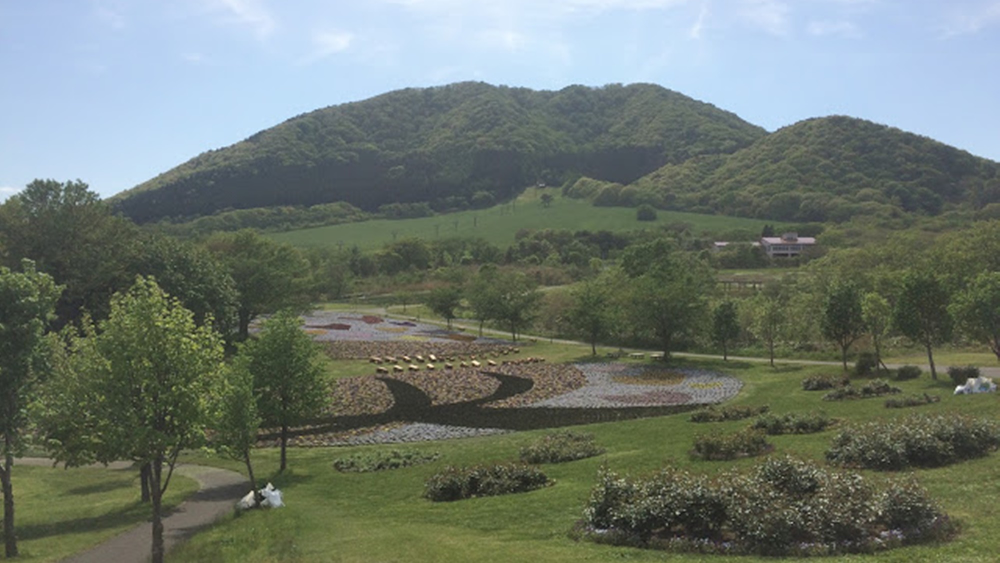 *周辺観光／園内にはレストラン、ショップ、ファミリースキー場もございます