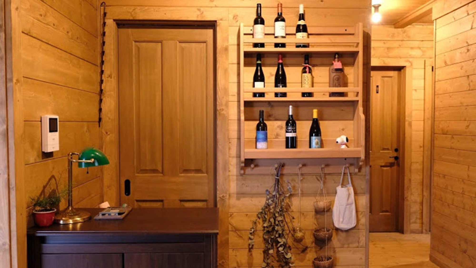 *玄関／チェックイン時に必要なアメニティをお選びいただけます（部屋にアメニティはありません）