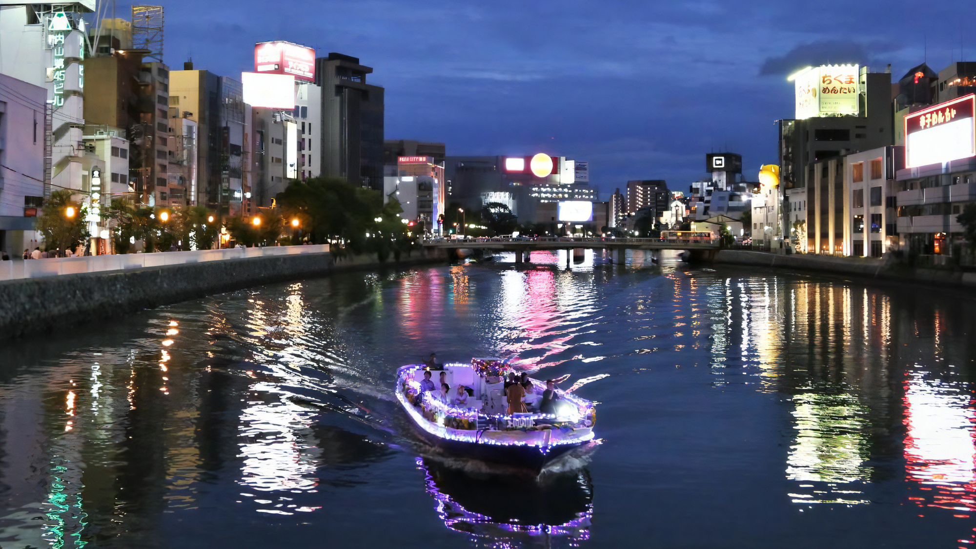 ◇活気あふれる福岡の風景・夜景が美しい那珂川遊覧コース(30分)イメージ