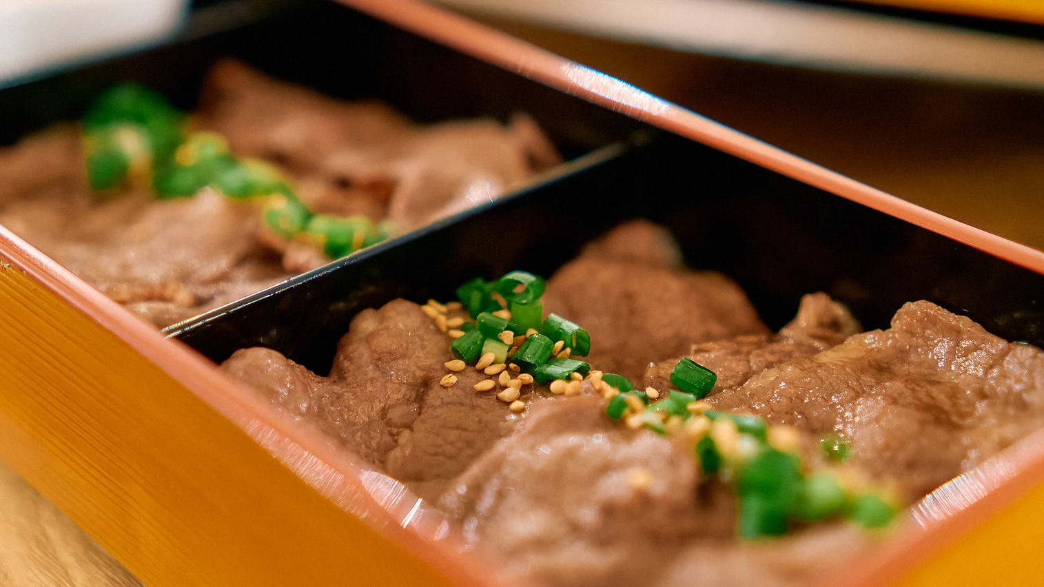 【2食＆1ドリンク付】夕食はおぐにビーフの和牛重 二種仕立て／＋1ドリンク＆デザート＆コーヒー付