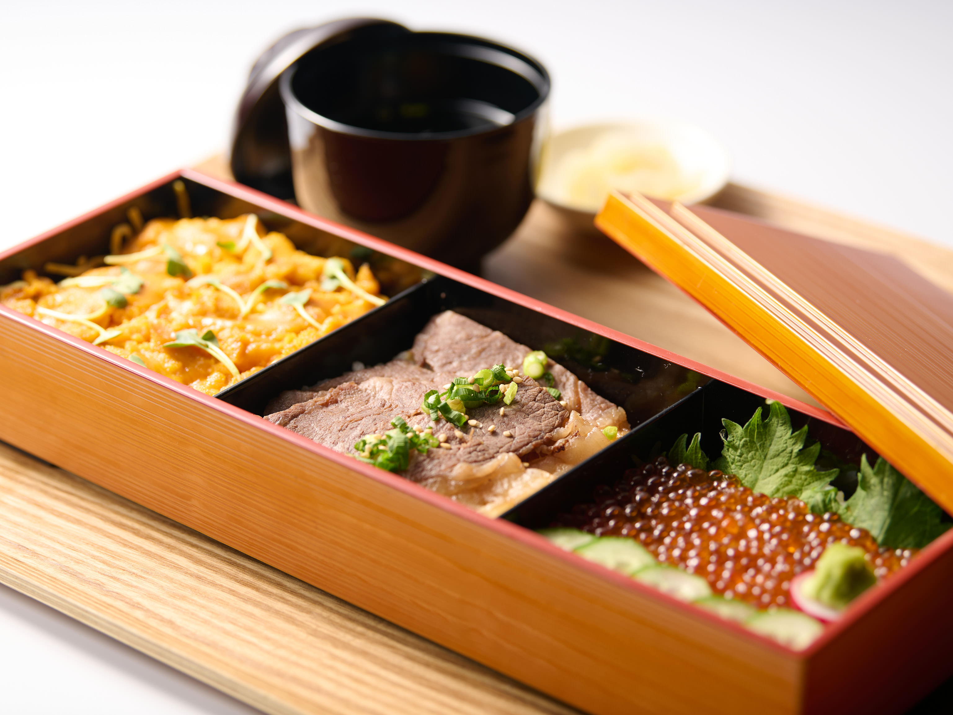 海宝樓の絶品3食丼