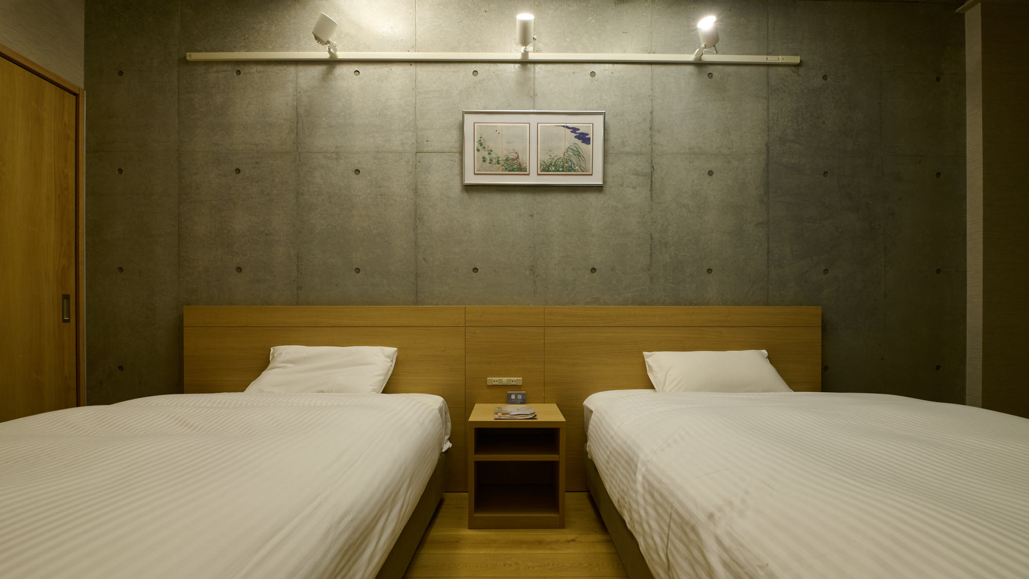 リビングツイン（セミダブル2台）