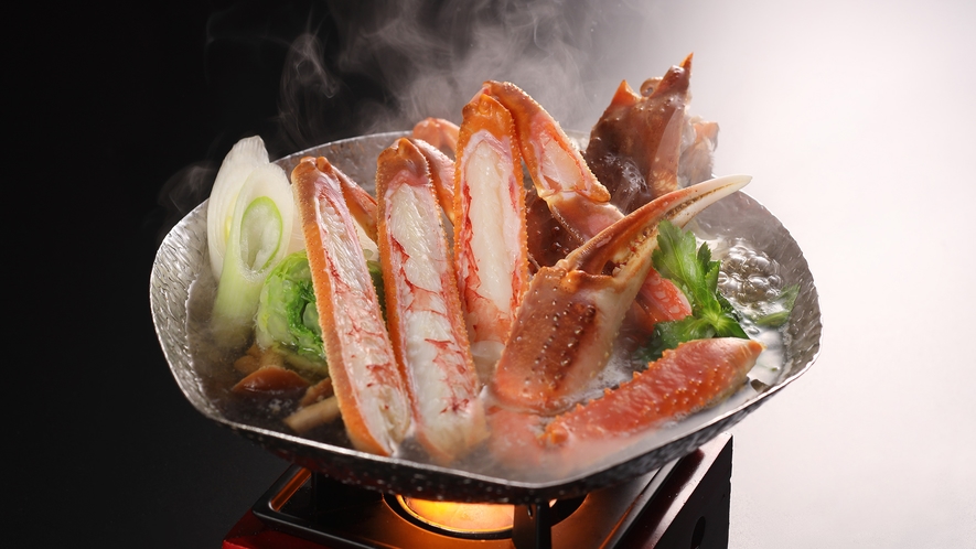 冬の料理一例：鍋--松葉カニすき鍋、鍋野菜（游月特選かにディナー）