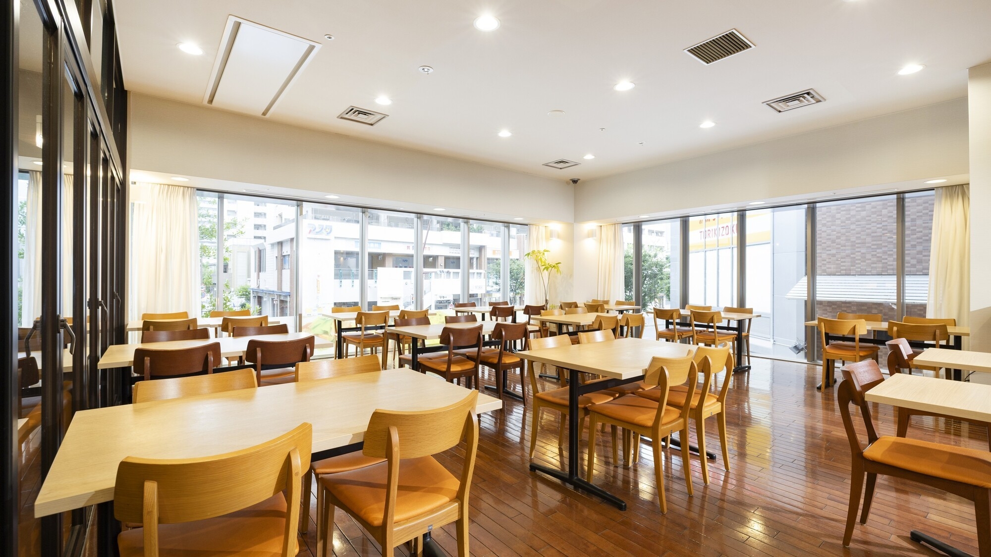 〈朝食付〉2連泊プラン！2泊以上でお得に利用
