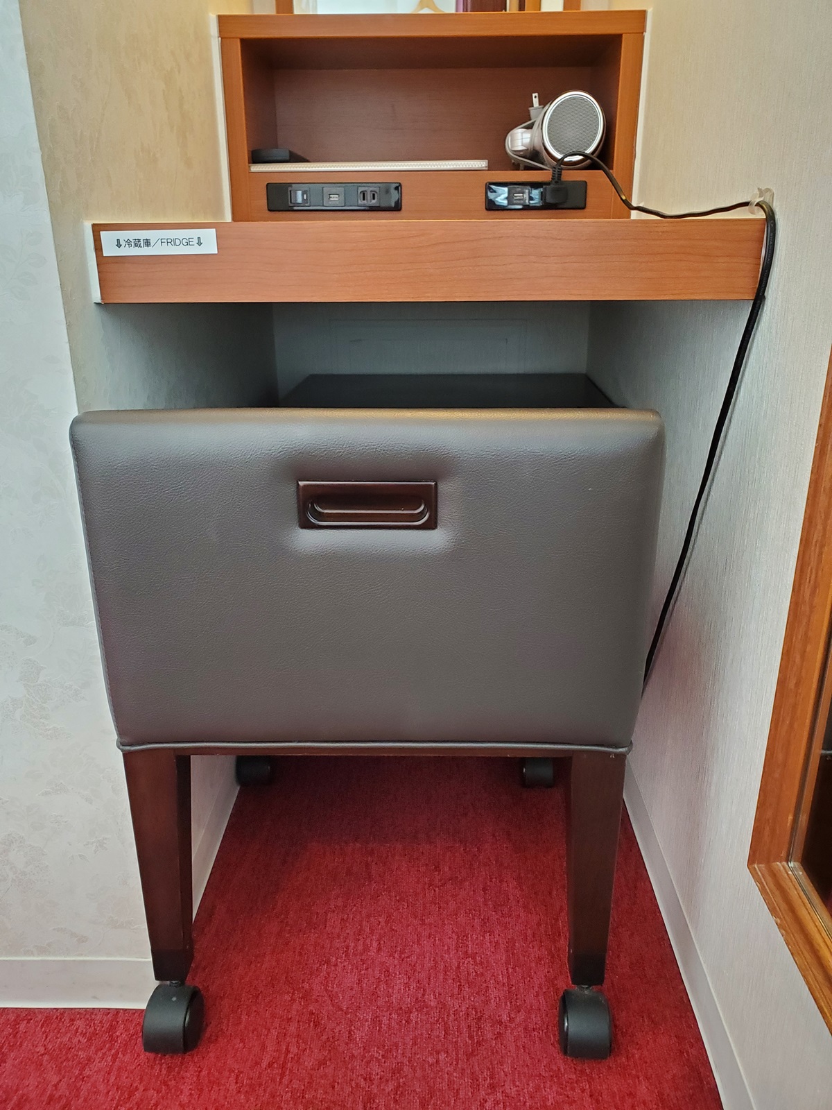 テーブル・チェアー