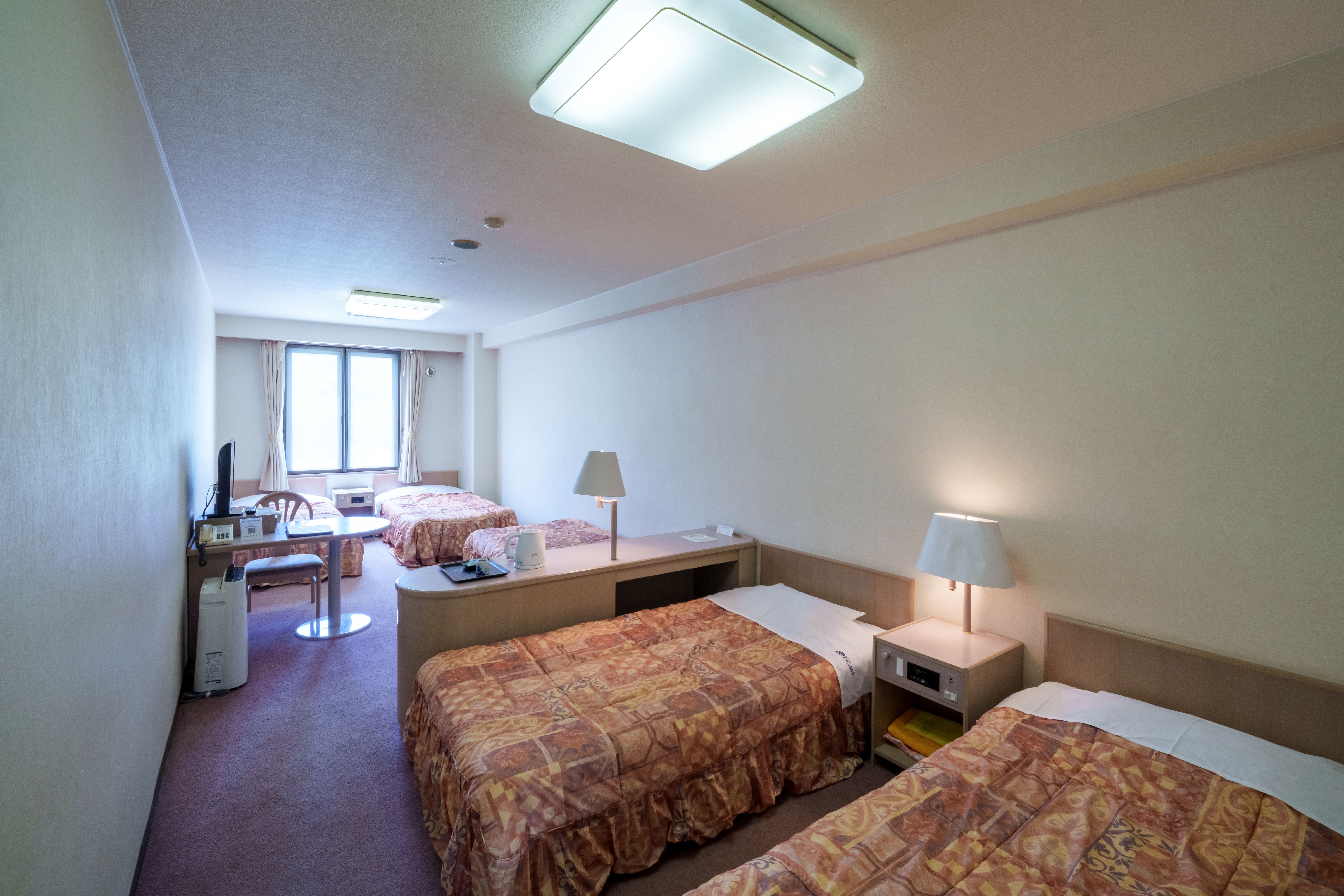 ●東館５ﾍﾞｯﾄﾞ洋室