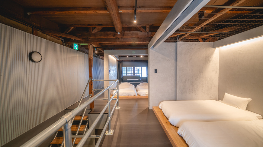 【デラックス商店街ビュー：旧川田和洋菓子店】ご家族に嬉しいローベッドタイプ