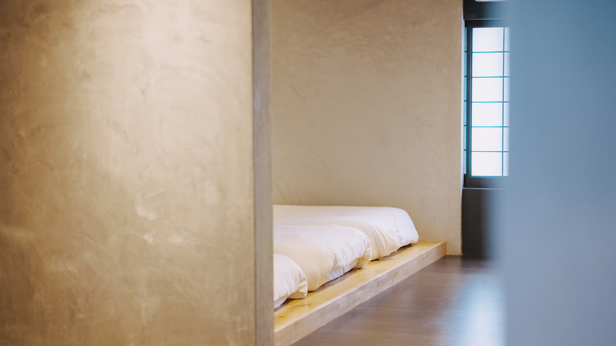 【デラックス商店街ビュー：旧川田和洋菓子店】ご家族に嬉しいローベッドタイプ