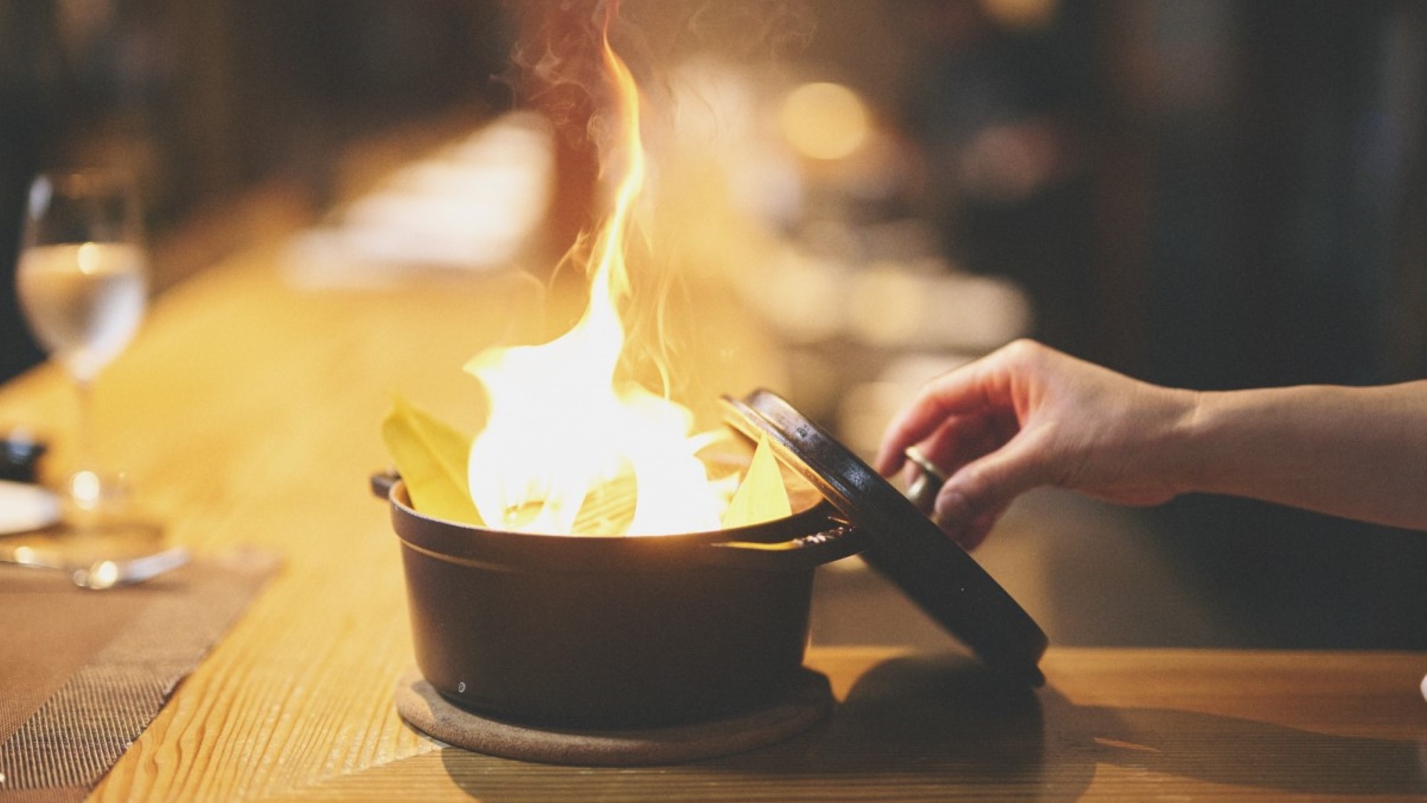 【食でめぐる奈良】地元奈良の美食を堪能《ペアリング付》旬の食材と愉しむ日本酒5グラス付（2食付）