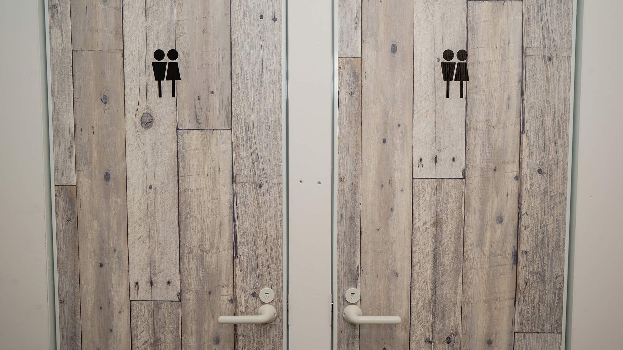 ・トイレは男女共用だが、衛生的なので、女性の使用も安心です