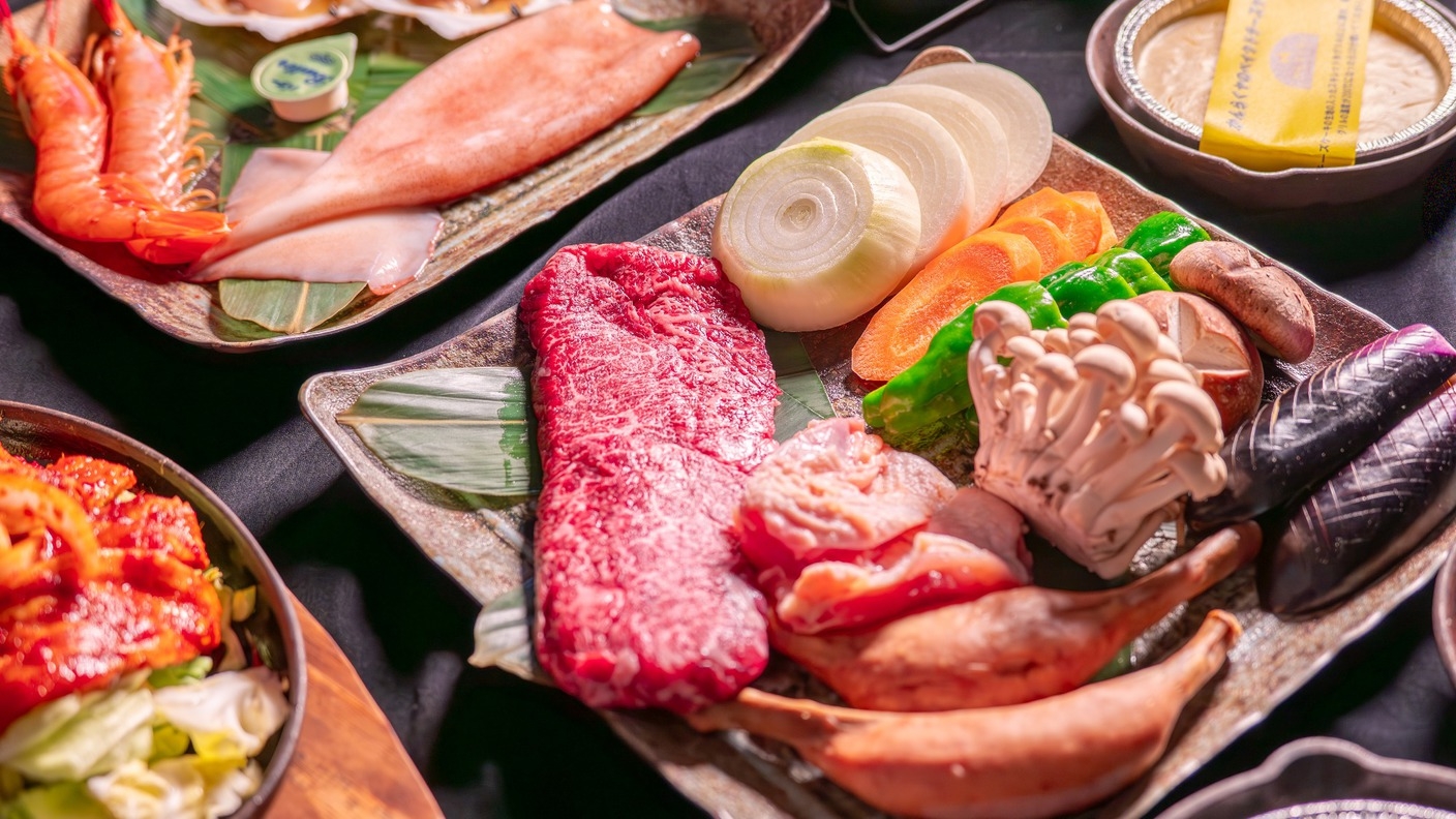 【1泊2食付】デラックスBBQ｜希少部位カイノミと海鮮の贅沢盛　お肉・海鮮をしっかり堪能！