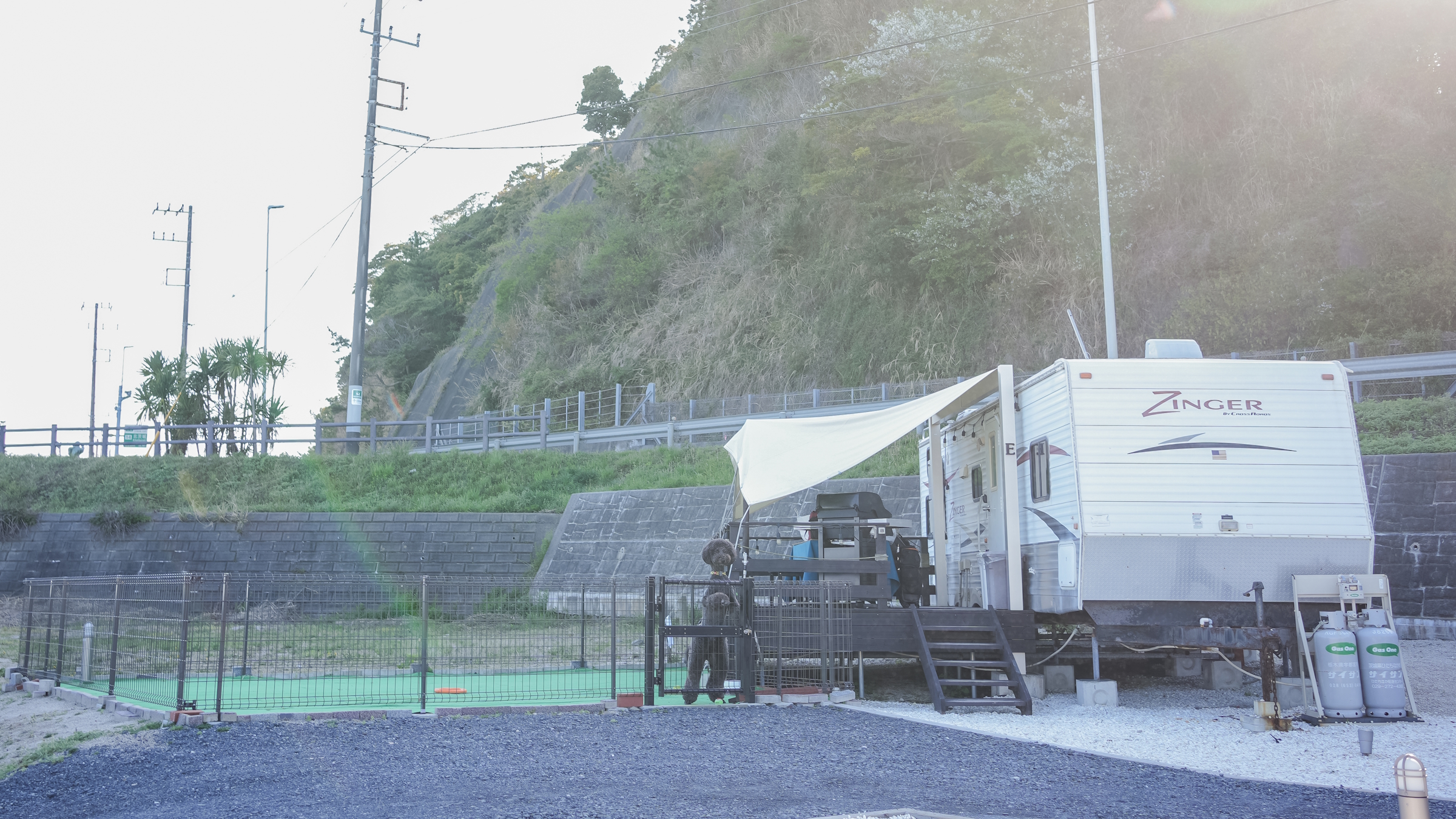 ドックトレーラー　外観