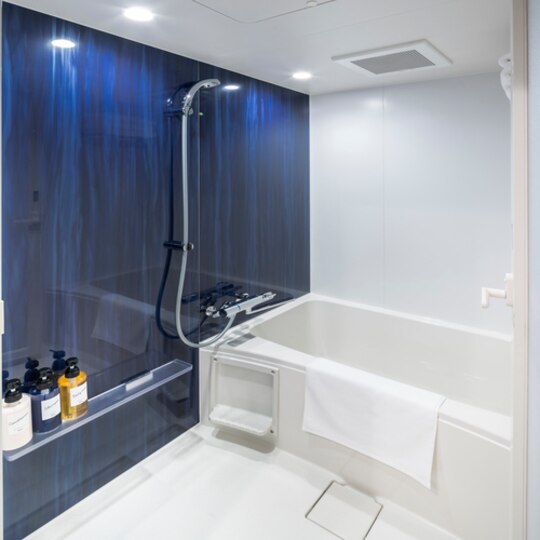 【バスルーム】広いバスタブはお客様より大好評です♪◆バス・トイレ別