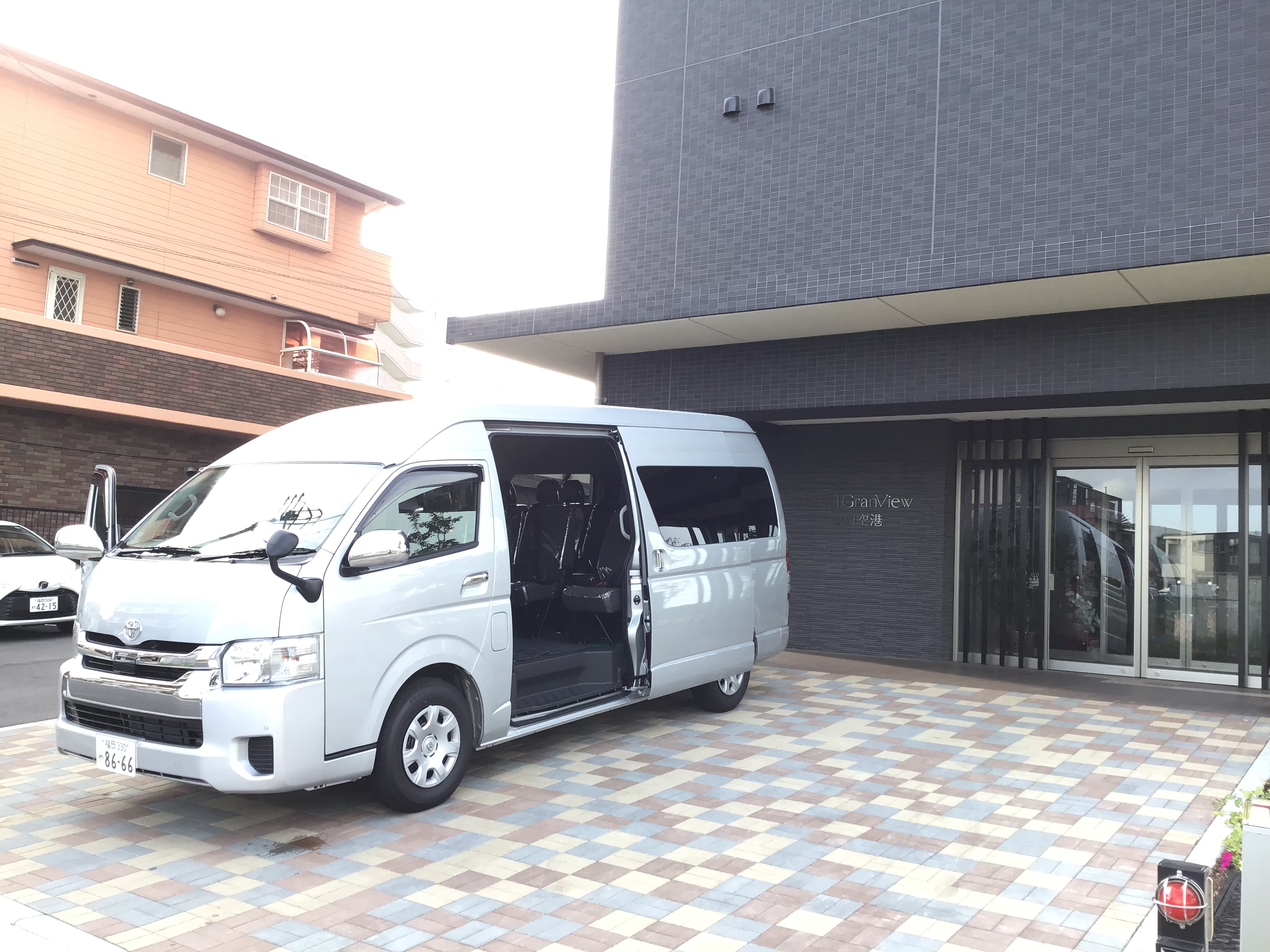 ホテル→福岡空港送客バス