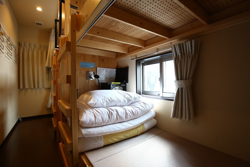 2段ベッド/専用窓