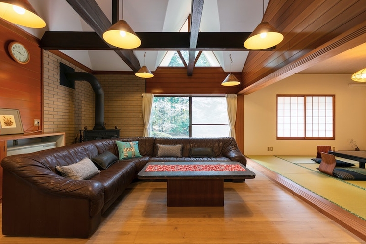 Living room with a tatami room on the right side.