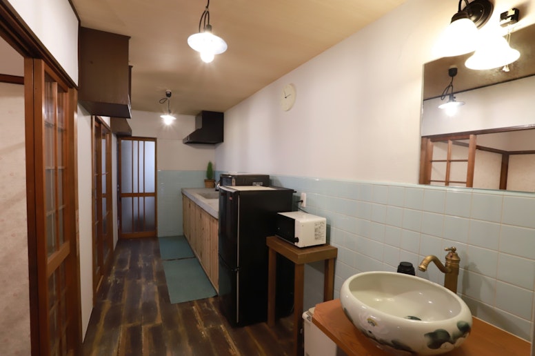 1階廊下奥がキッチン