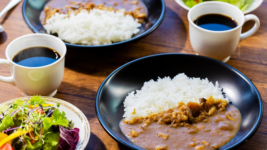 【朝食ビュッフェ】オリジナルスパイスの朝カレー元気あふれる朝の目覚めにおススメです