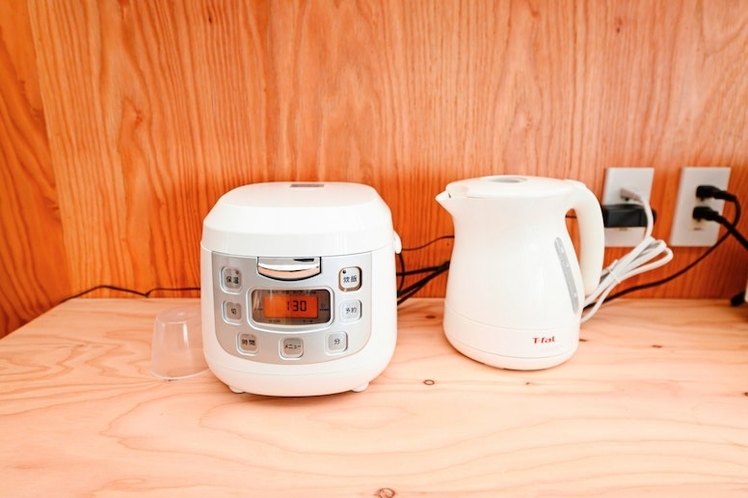 Rice cooker and kettle