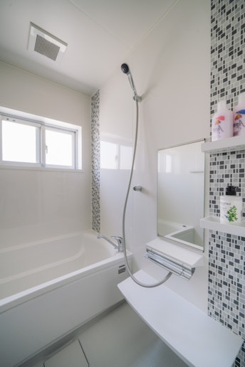BATH ROOM