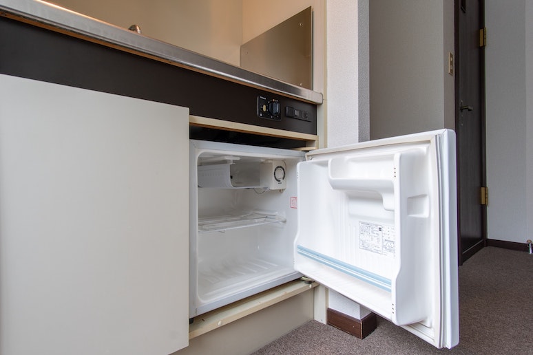 二階、ミニ冷蔵庫