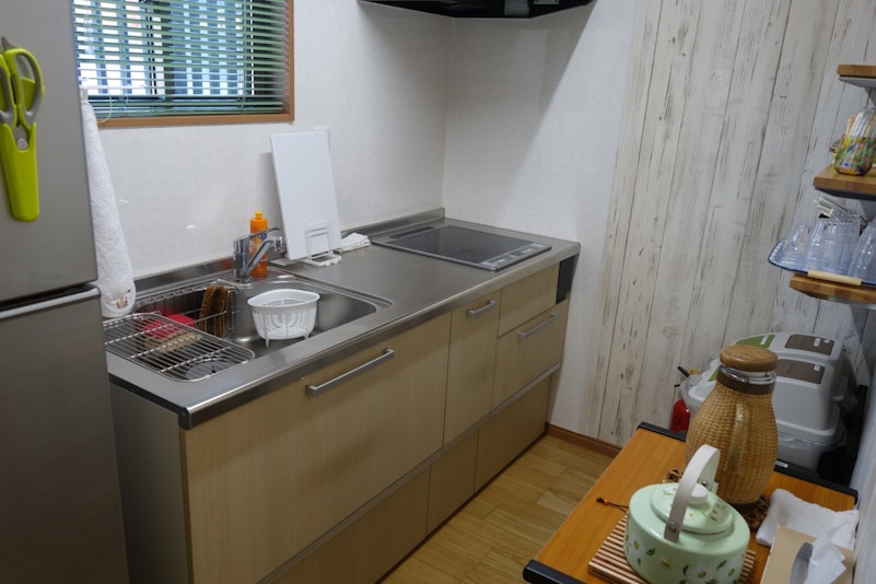 リビング キッチン シンクと棚