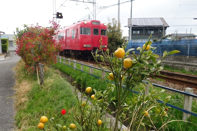 ゲストハウス 名鉄「赤電車」