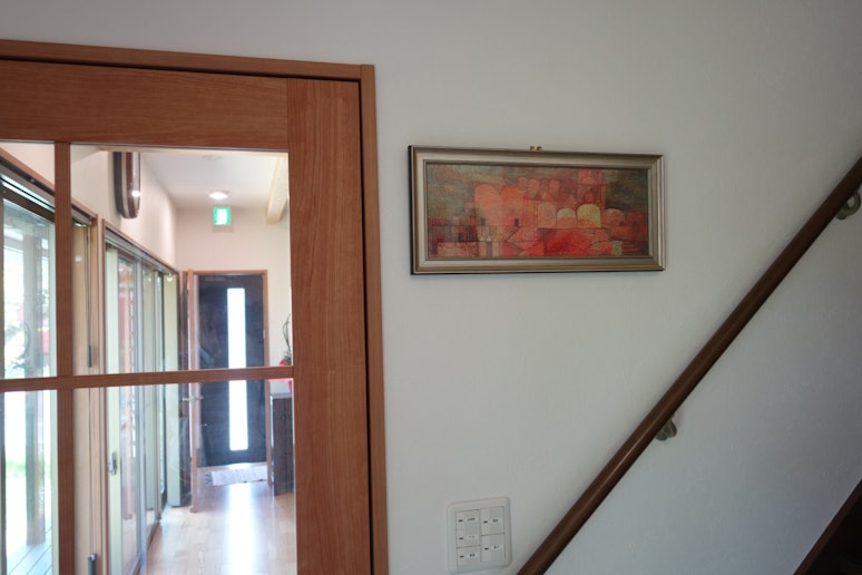 リビング入り口 階段下