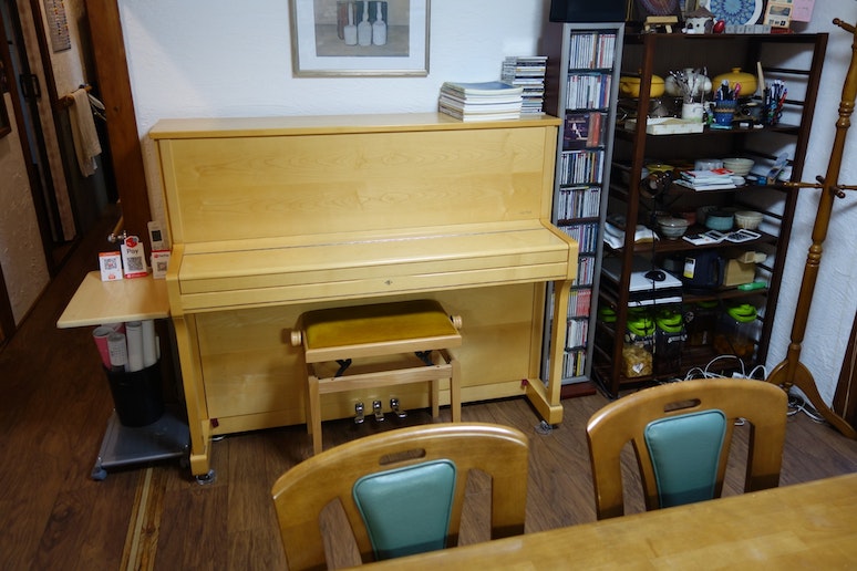 きーずハウス アップライトピアノ(ザウター=ドイツ製)