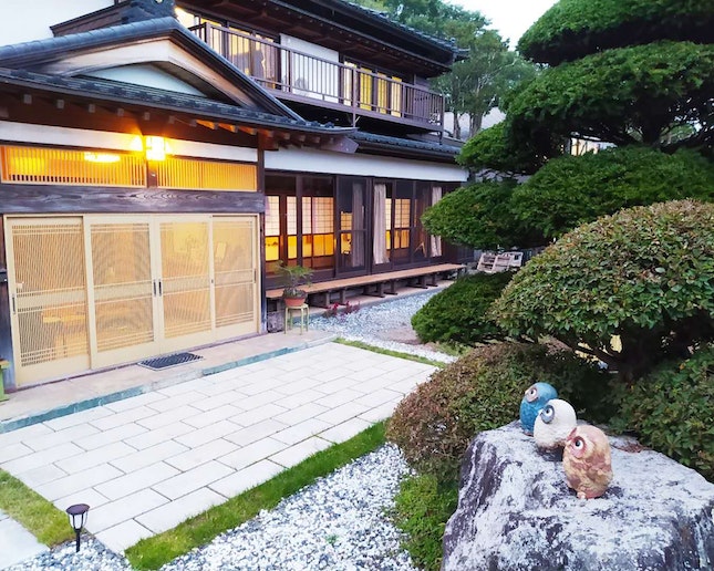 伝統的な日本家屋の宿